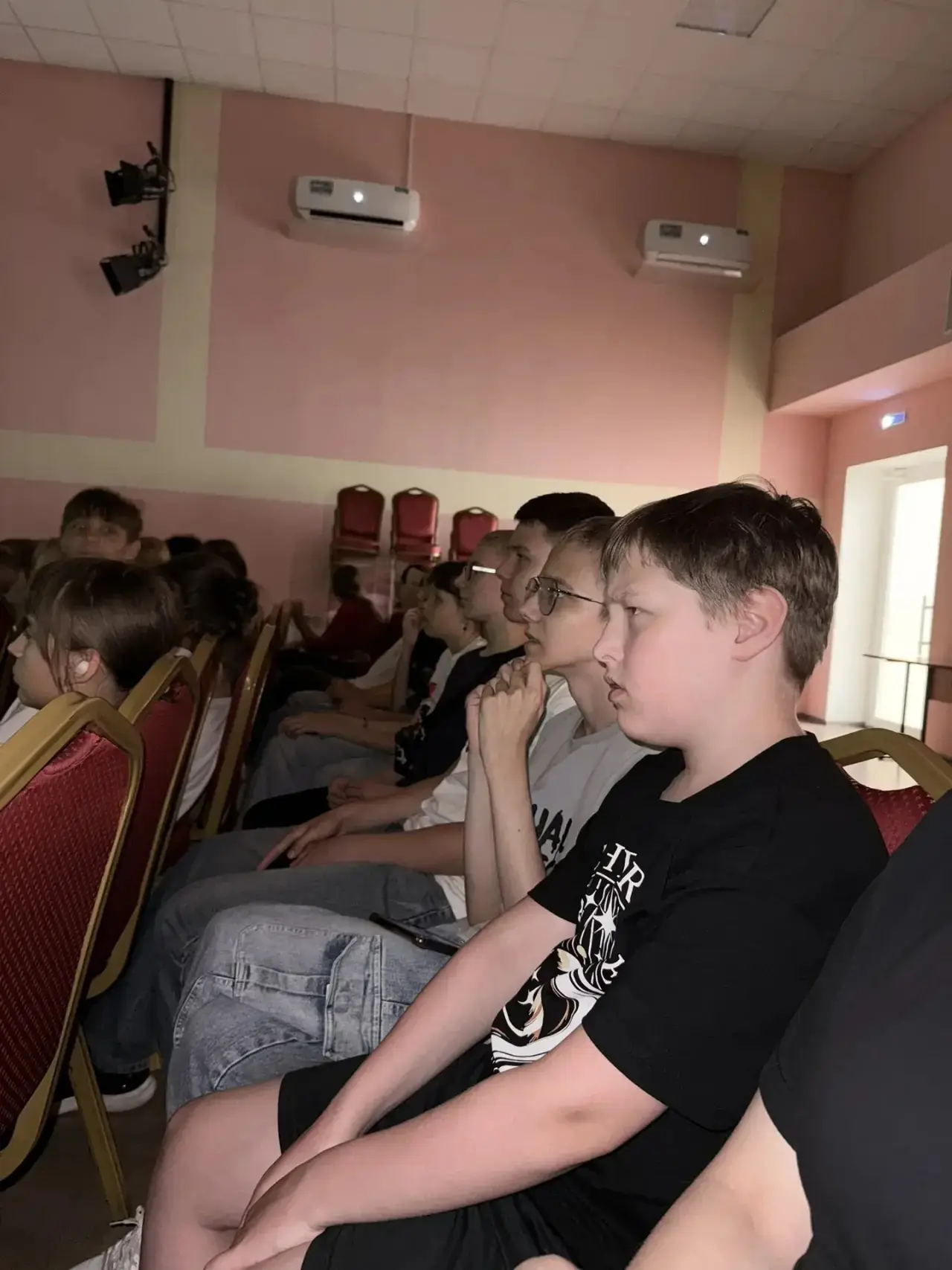Ребята из 4-го отряда посетили Дом культуры! Дети посмотрели мультфильмы студии «Мосфил...