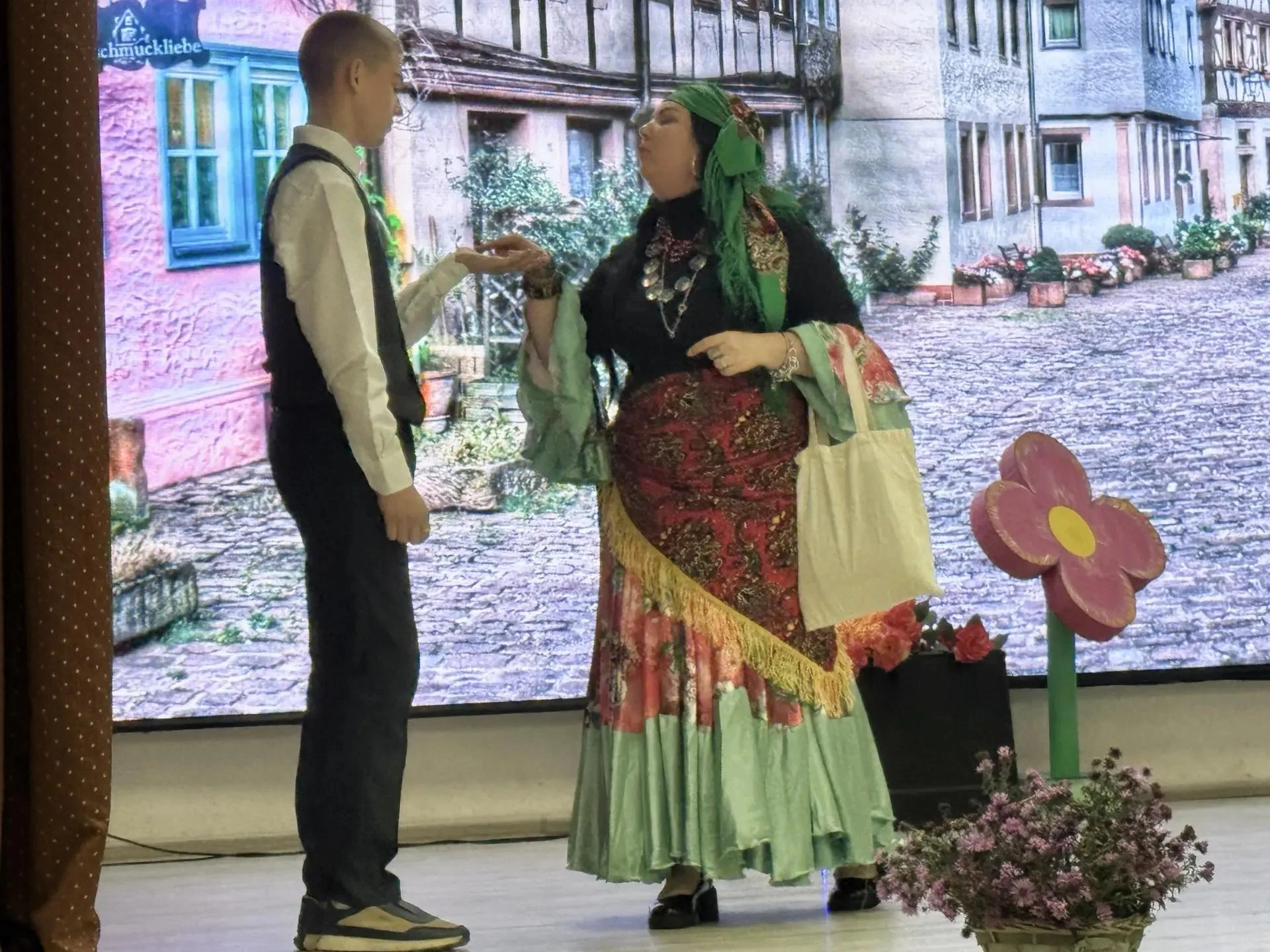 «Сто к одному»: как в Астраханском СУВУ поздравили любимых учителей!