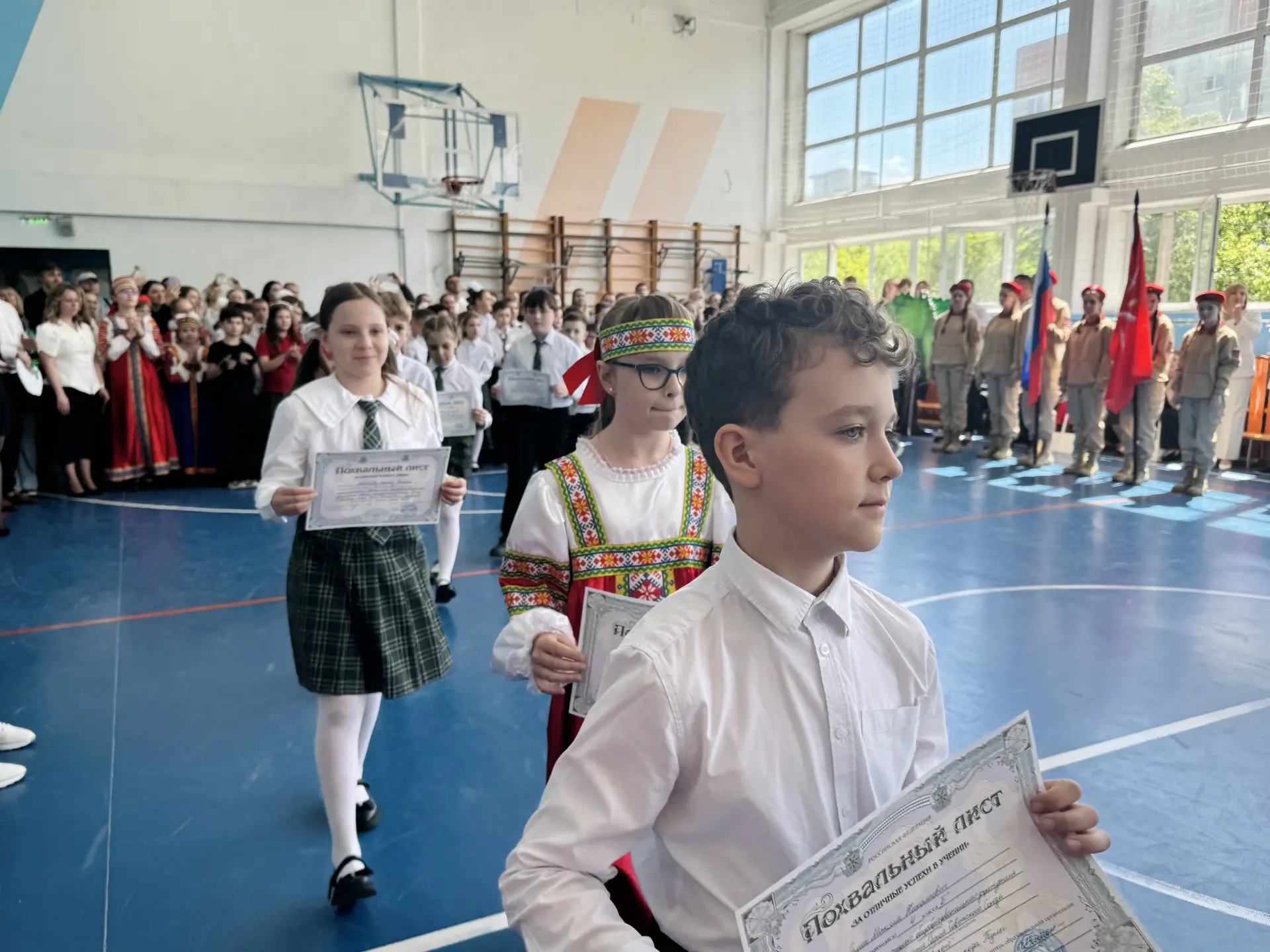 🎉 Сегодня в нашей школе прошёл тёплый, радостный праздник — выпускной Орлят! 📚✨  Завершился важный э