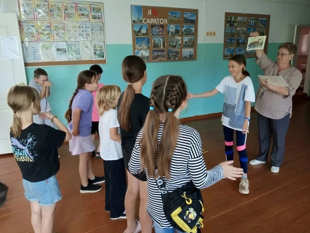 18 июня в ЛОЛ "Солнышко" традиционно началось с активной и оздоровительной зарядки.
#МАОУ_СОШселаРыб