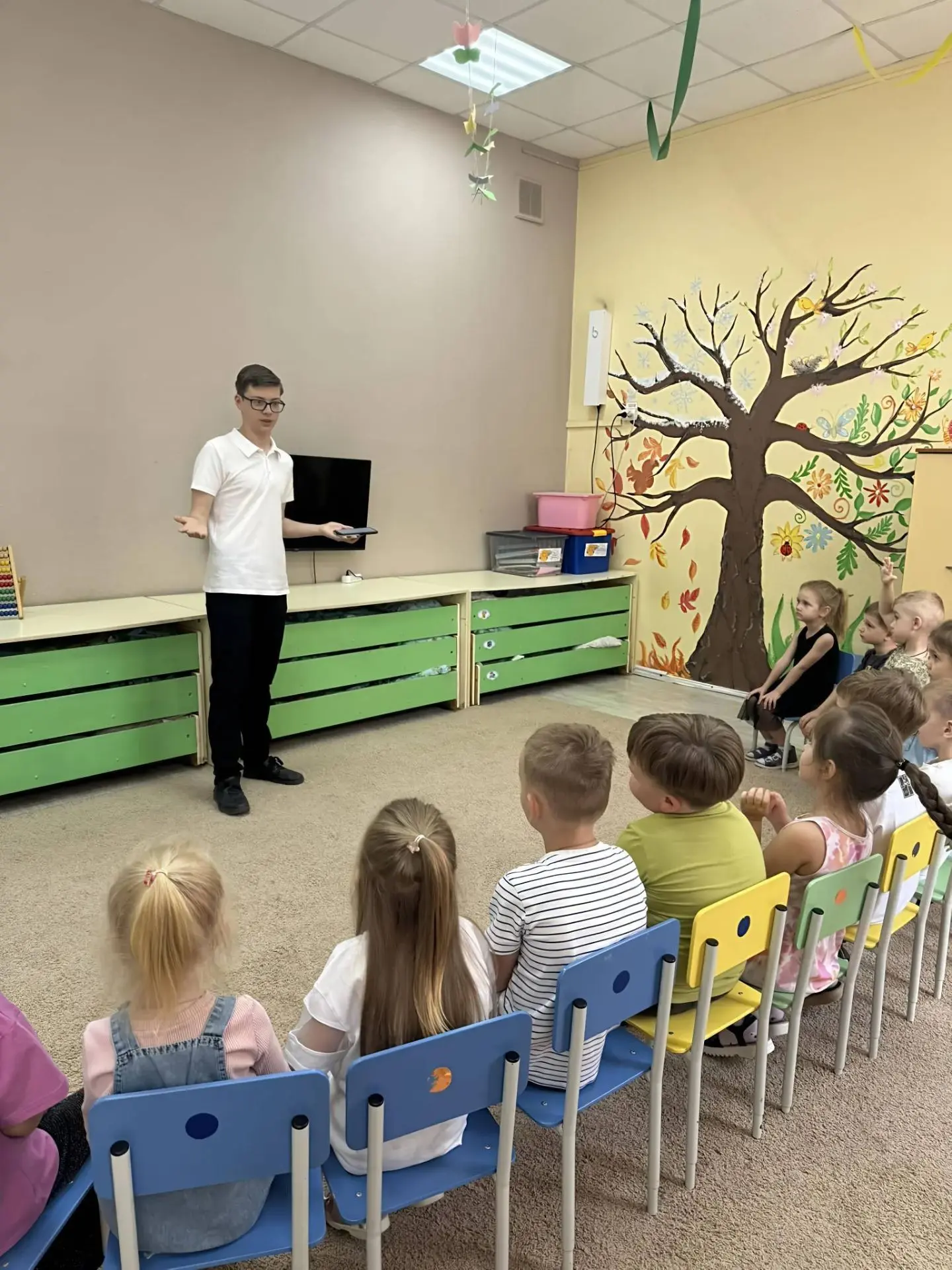 ✨Волшебное путешествие на Байкал — не выходя из детского сада! 
Сегодня к нашим дошколятам пришёл в 