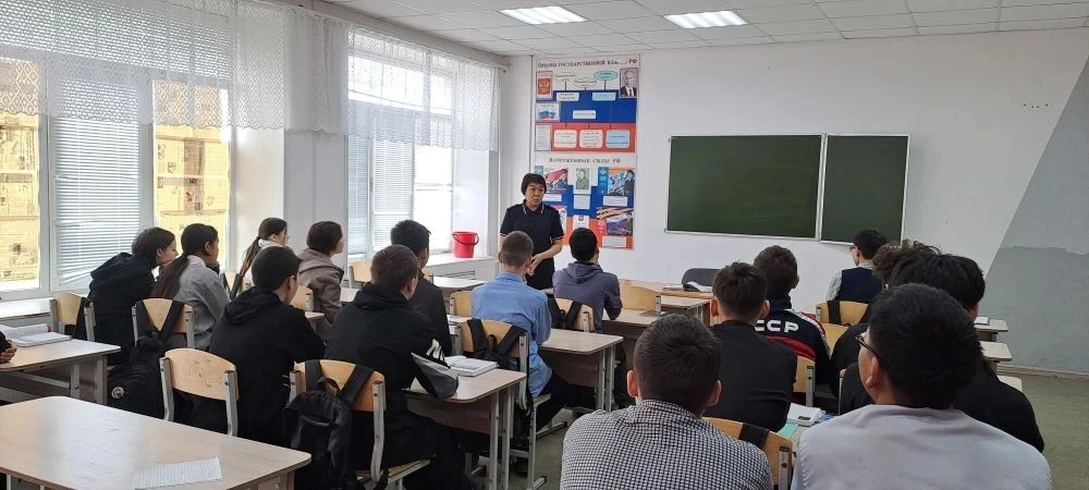 18.03.2026 сотрудники ОМВД России по Аскизскому району провели профилактическую беседу ...