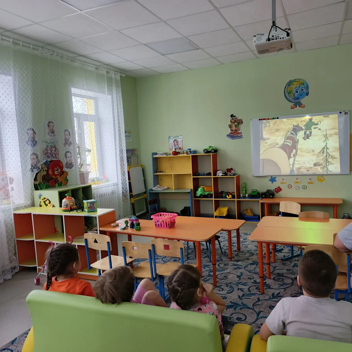 Просмотр мультфильмов по мотивам бурятских сказок в детском саду — это эффективный мето...