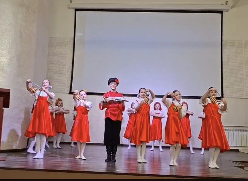 💃🎉 Гордость нашей школы — танцевальный коллектив «Уралочка»! 🎉💃  Мы искренне поздравляем наших талан