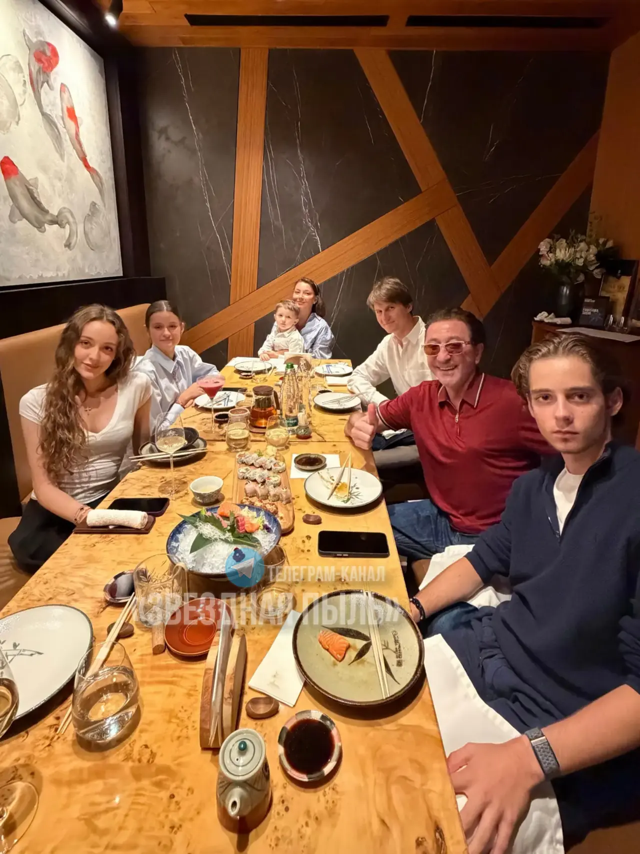 ✨Григорий Лепс поделился свежей семейной фоткой.