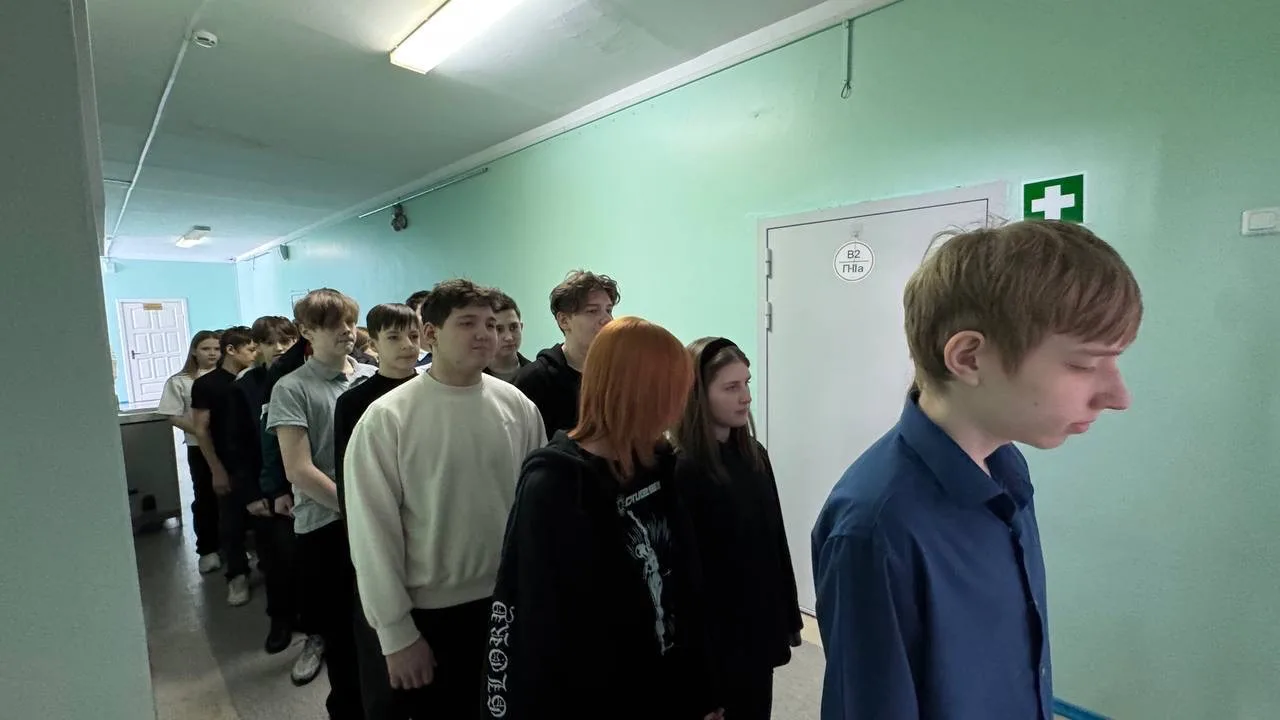 Знать правила безопасности — важно!  Сегодня в школе прошёл всероссийский открытый урок, посвящённый