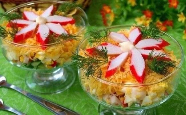 🍛 Салат с крабовыми палочками