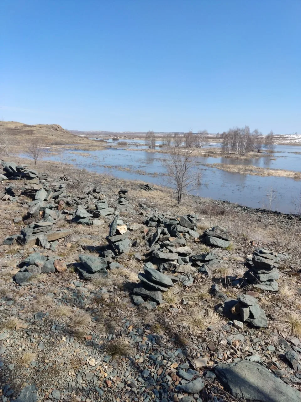 🌊 Аркаим оказался отрезан водой из-за разлива рек  В Брединском районе начался сезонный разлив рек Б