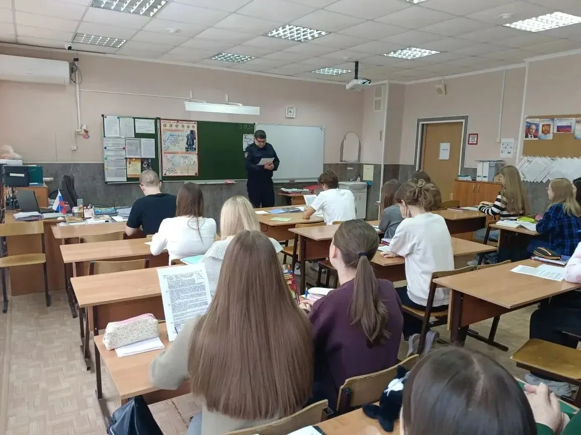 🚨Профилактическая встреча с представителем правопорядка   В нашей школе состоялась важная встреча уч