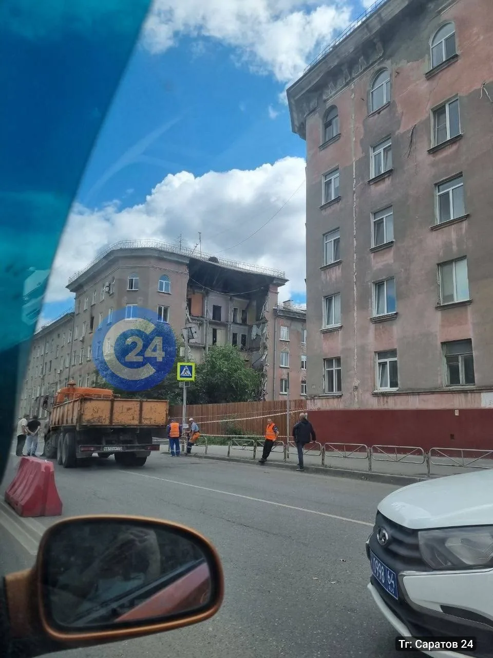 ❗️Часть дома обрушилась на Крымской, 3