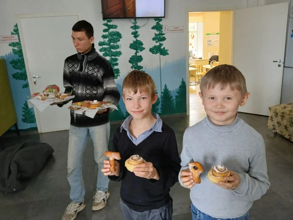 Первое мая – время радости, солнца и вкусных угощений!
Выпечка с детьми на 1 мая: весело и вкусно!
П