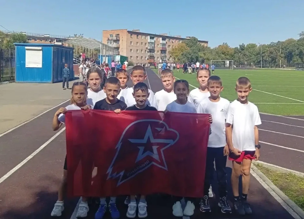 🚩 Растим достойную смену: путь в Юнармию начинается здесь!