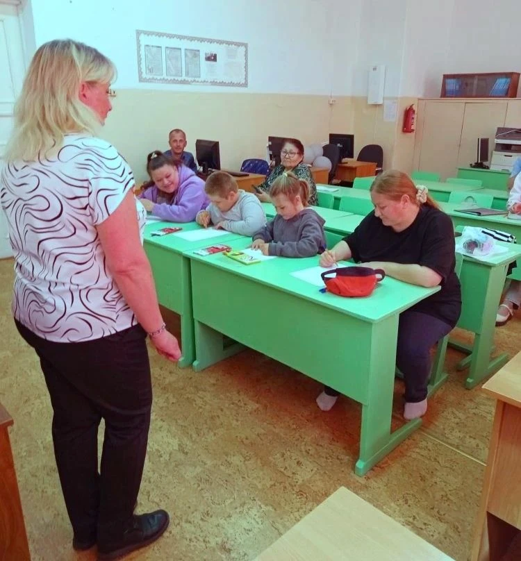 1 июня команда проекта «Забота о сельской семье» работала в поселке Полдневом. В меропр...