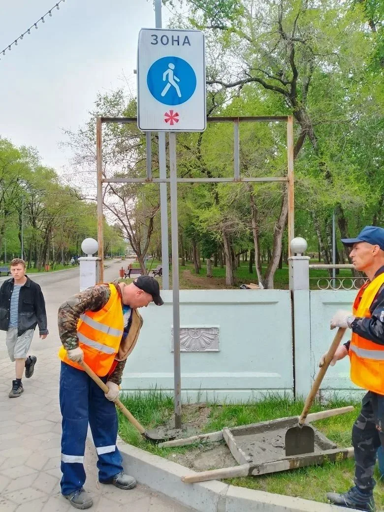 Наведение порядка в городе продолжается!   В среду, 13 мая, силами муниципального учреждения «Спецсл
