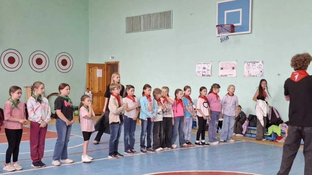 Третья неделя лагеря «Солнышко» в гимназии 15 завершилась — и какой же удивительной она была!

Утро 