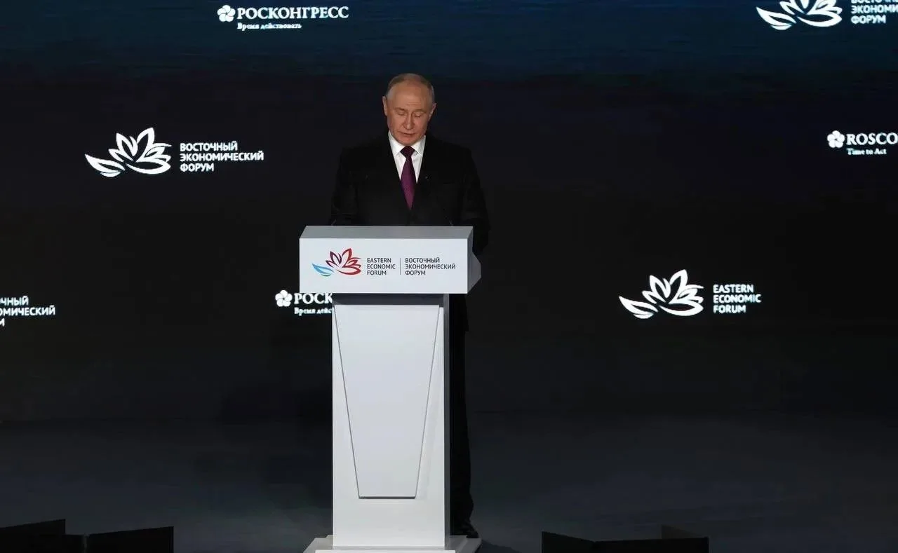 Дальневосточники - соавторы, сограждане, соотечественники: кому президент адресовал усп...