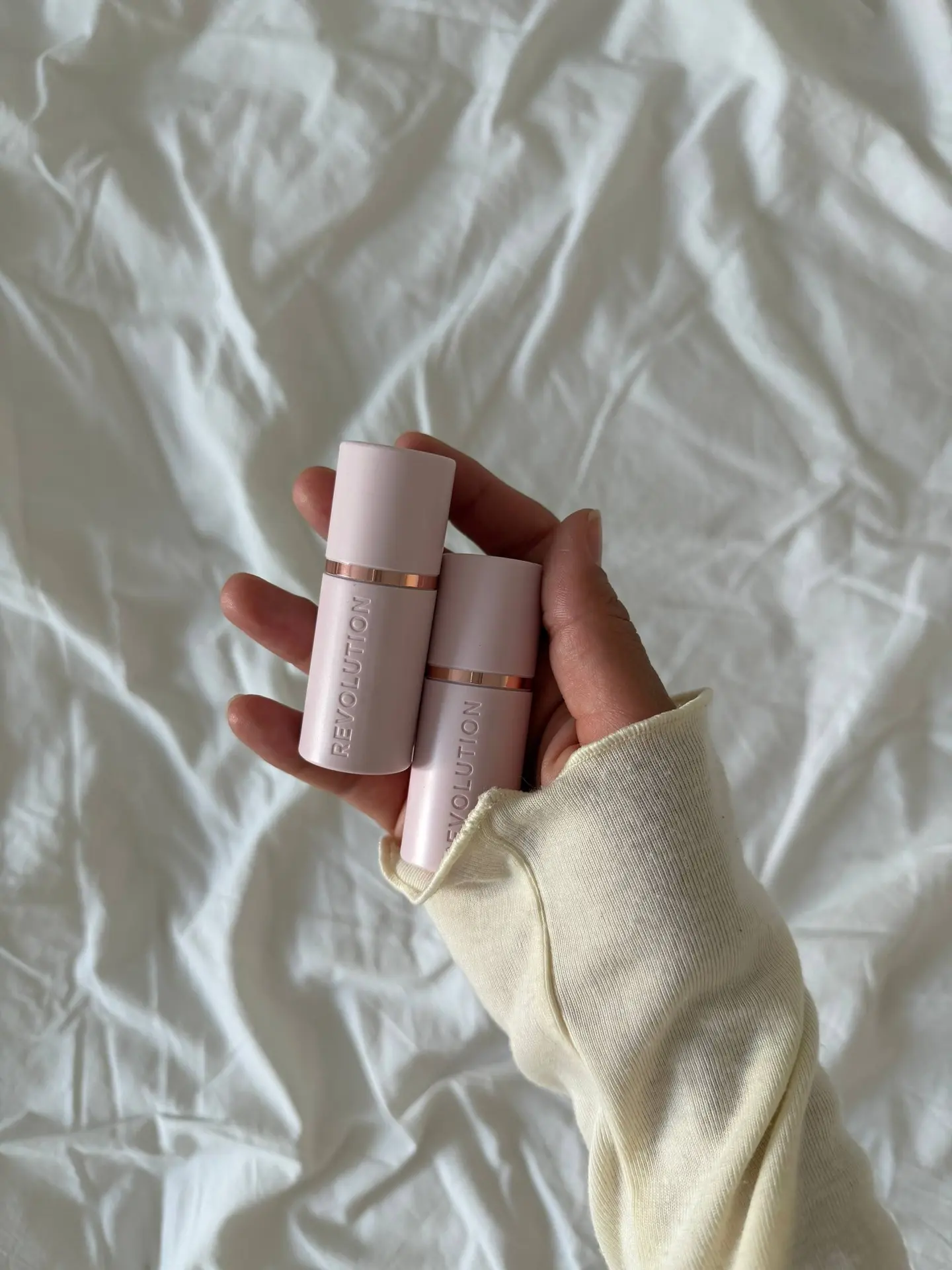 — Revolution решили окончательно меня добить, ведь я обожаю их декоративку! 💕

Мои фавориты это кон