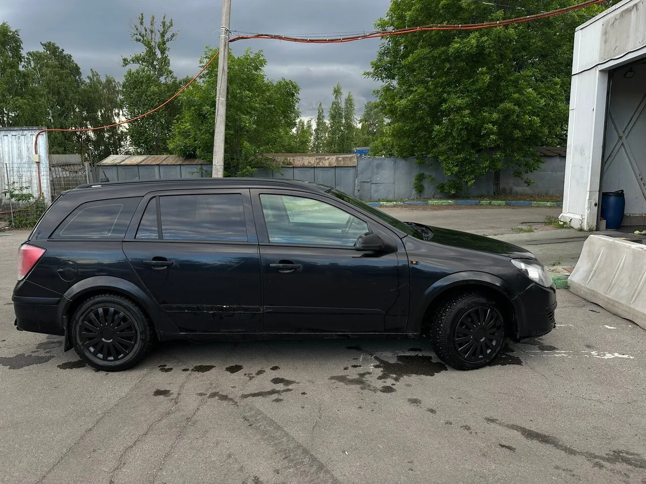 Opel Astra H, 1.6 MT (105 л.с.)
Год выпуска: 2006
Цена: 220.000 руб
Телефон: 8-910-571-57-27
Место о
