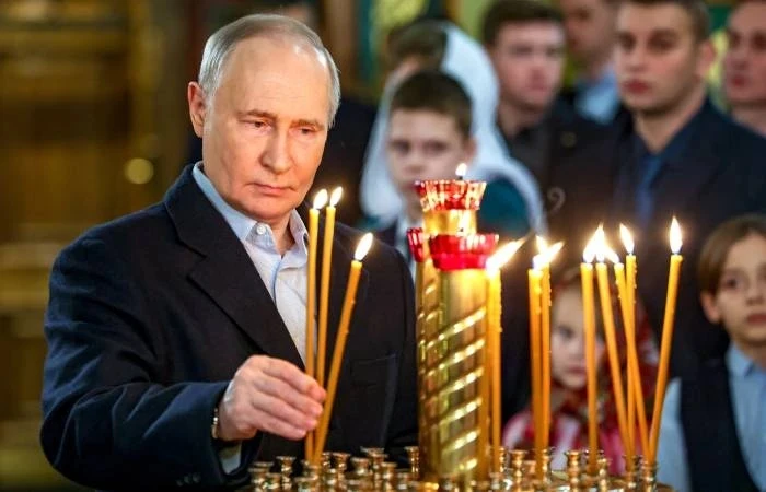 С Рождеством Христовым! 🎄  💫 Дорогие друзья, поздравляем вас с этим светлым праздником, который объе