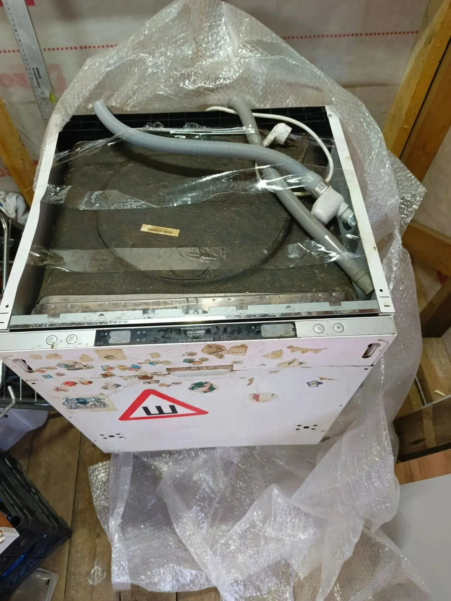Продаю посудомойку Krona Steel bdx 60126 ht. В нерабочем состоянии, на запчасти. Точно ...