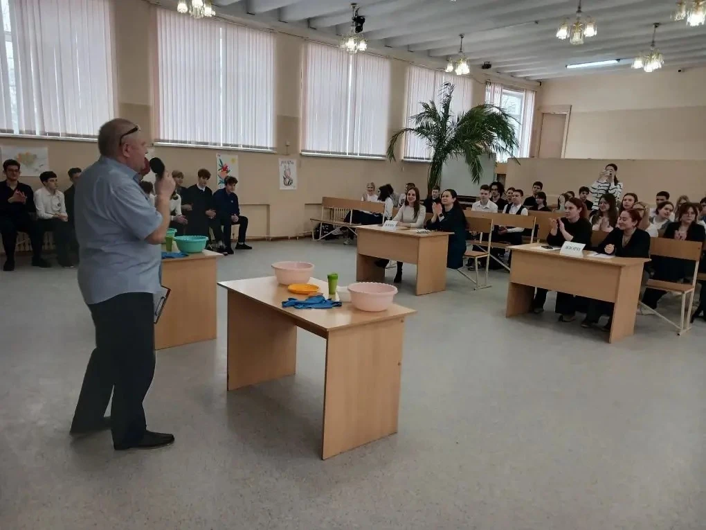 💪 Тяжело в ученье — легко в быту: как наши прошли огонь, воду и медные трубы 💪  Сегодня в лицее сошл