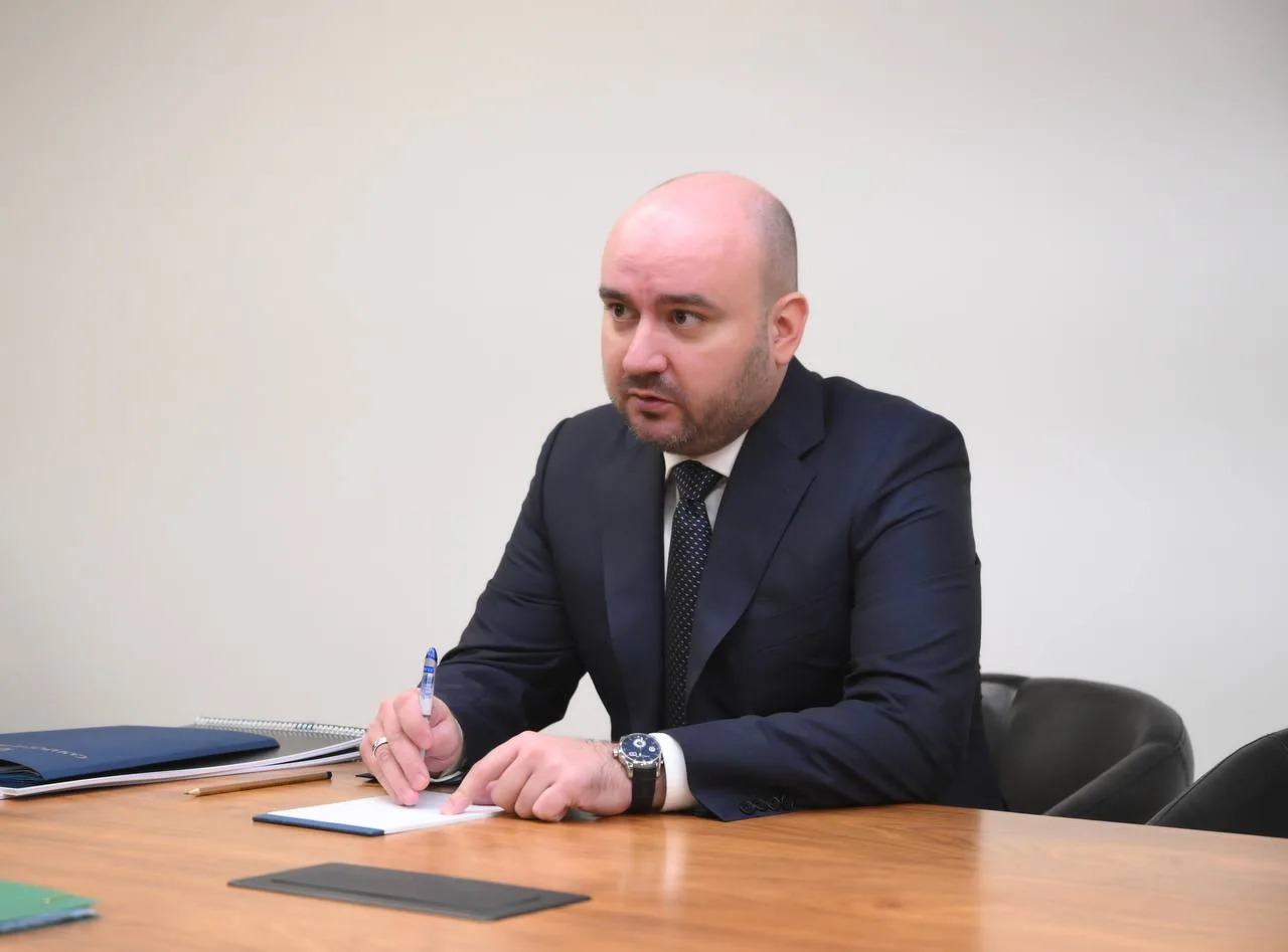 Дмитрий Чернышенко провел рабочую встречу с губернатором Самарской области Вячеславом Федорищевым  👥