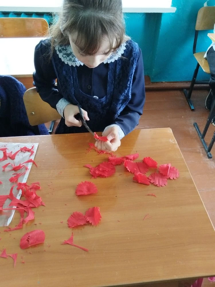 9 Мая можно без преувеличения назвать главным праздником в России. День Победы - это пр...