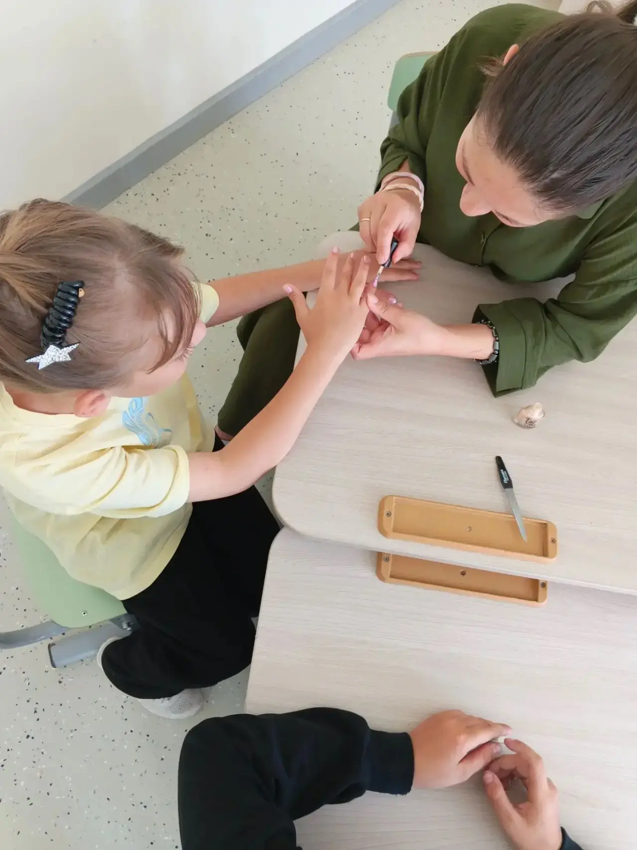 2⃣0⃣июня - Бьюти‑день ✅
‼️ Сегодня у нас в летнем лагере было море красоты, улыбок и классных преобр