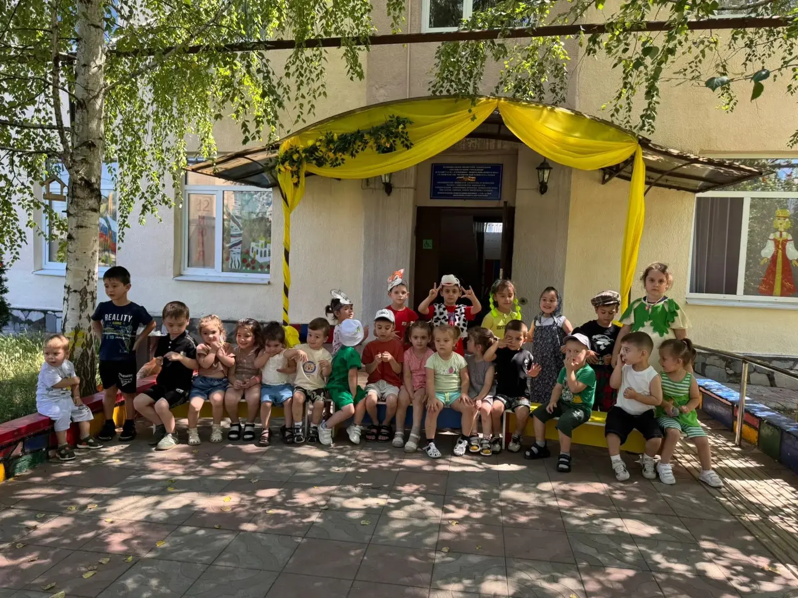 🏡🏡🏡"День Летнего Театра"🌞🔆🎭🎭🎭

2️⃣1️⃣ Июля воспитанники дежурной разновозрастной группа пока