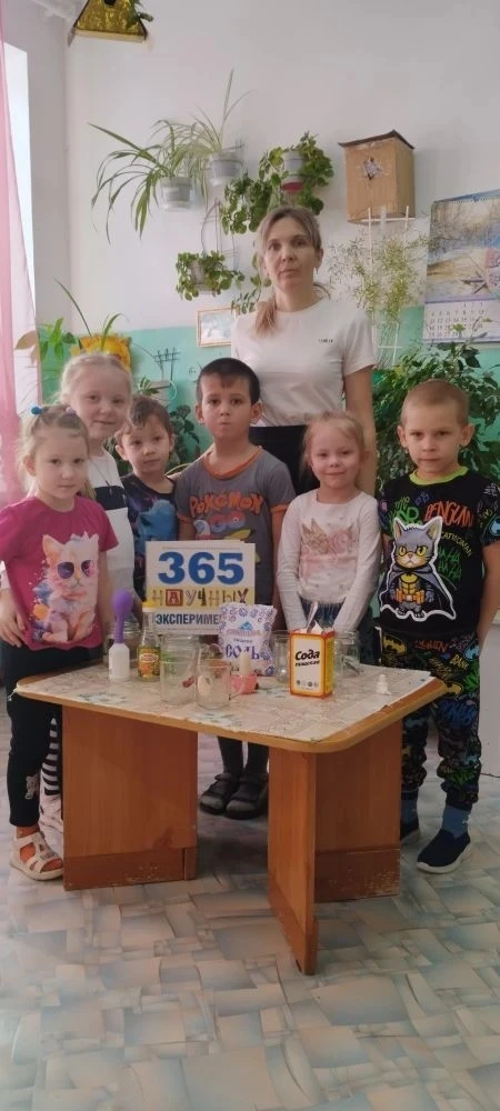В структурном подразделении "Светлячок", филиала МОУ-СОШ √8 г.Аткарска в селе Даниловка...