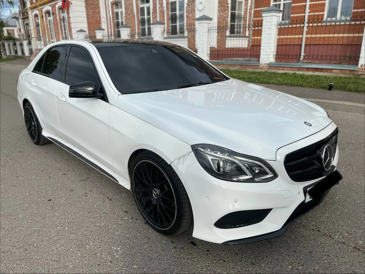 MERCEDES E-CLASS