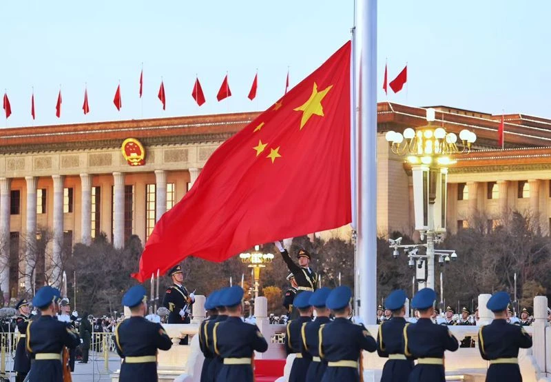 🇨🇳101 тысяча человек пришла на поднятие флага в Пекине в честь Дня образования КНР