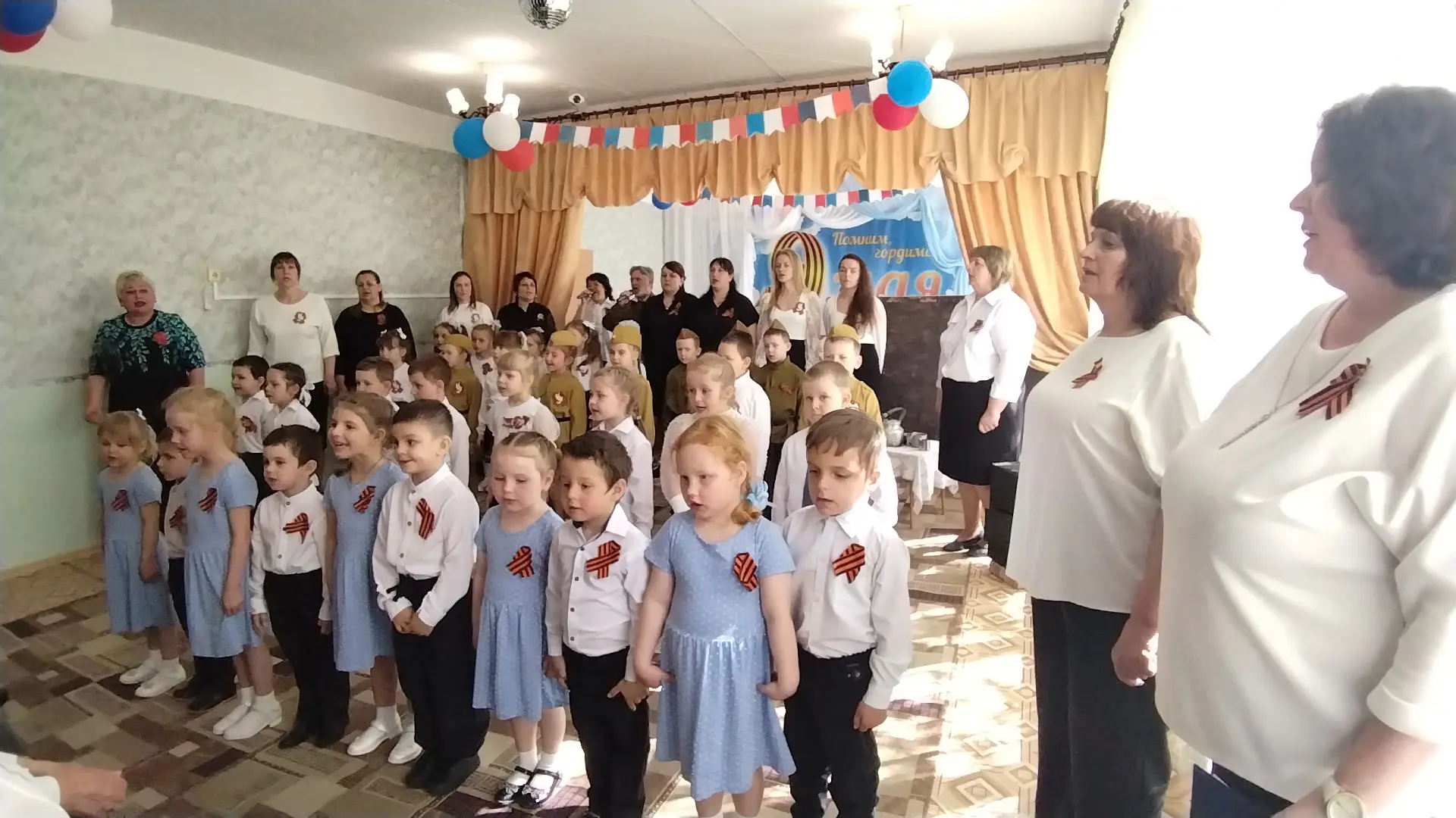 🇷🇺✨ «Пусть память в сердце каждого живёт»… Именно под таким названием в нашем детском...