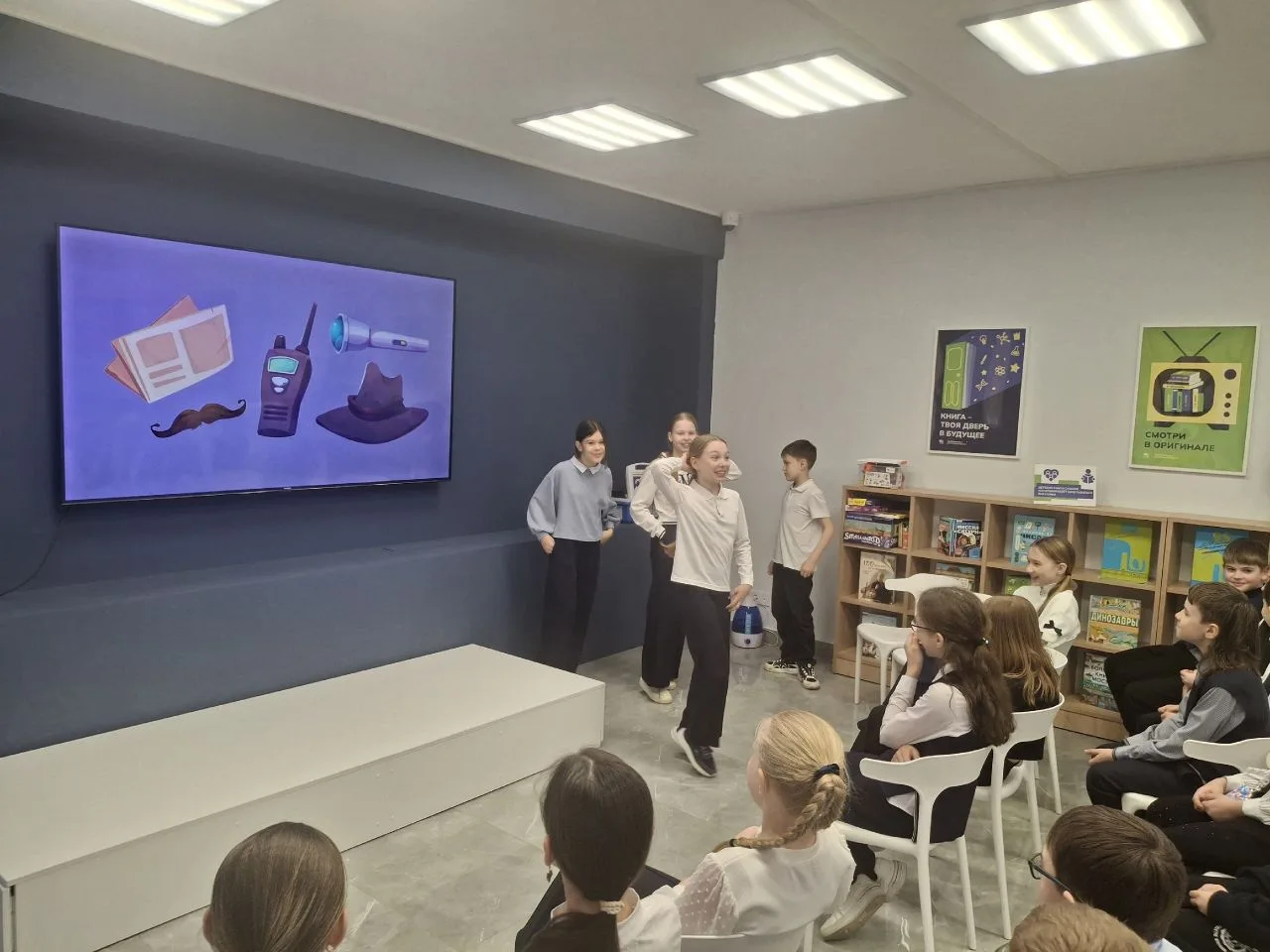 📢Рубрика #гагаринскиймарафон_125 Космические детективы 4«А» раскрыли дело о пропавших роботах! 🚀  🗓️