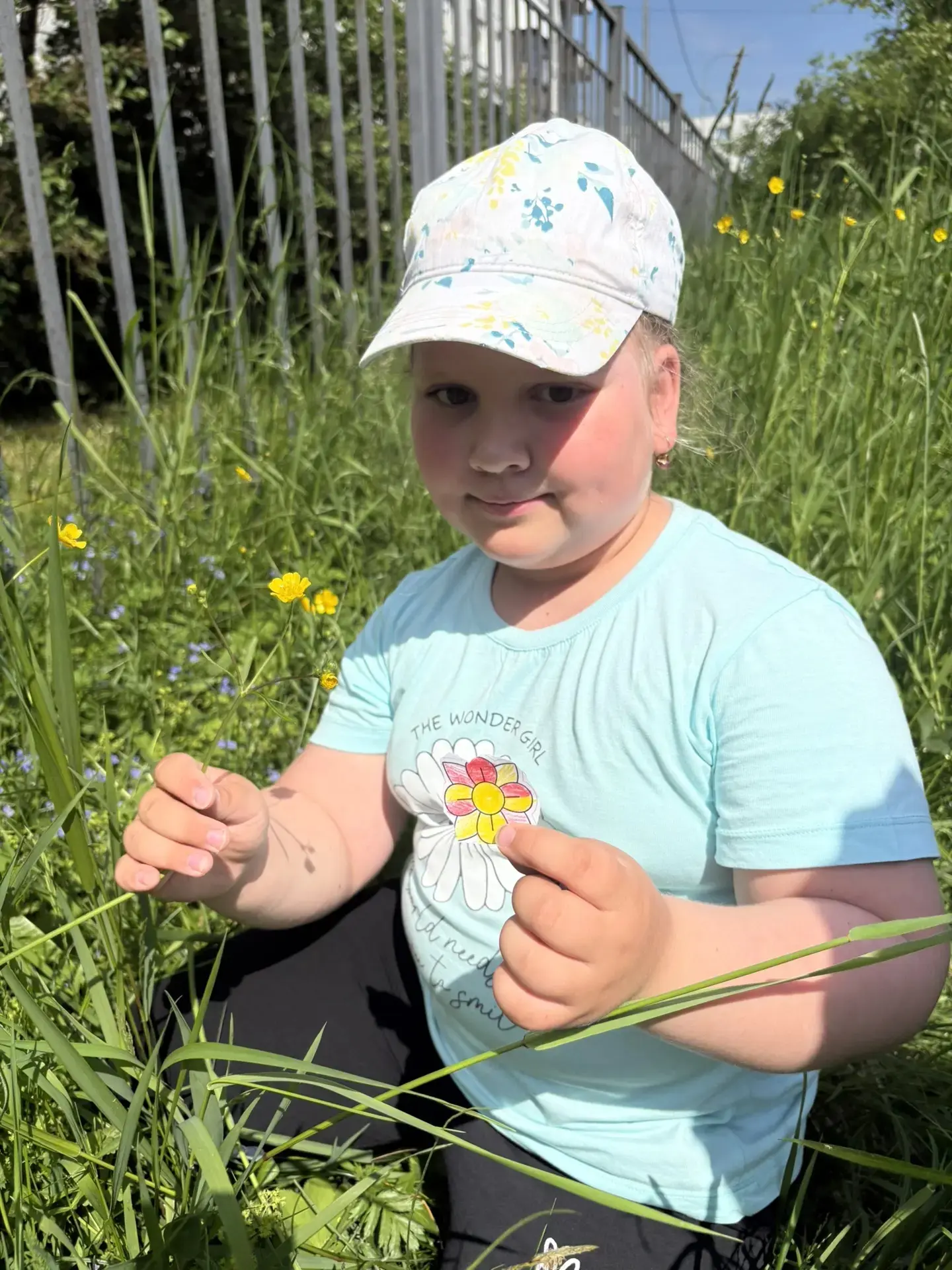 Юные экологи и цветочные мастера!🌸

Сегодня, 5 июня, в нашей стране отмечается День эколога и День 