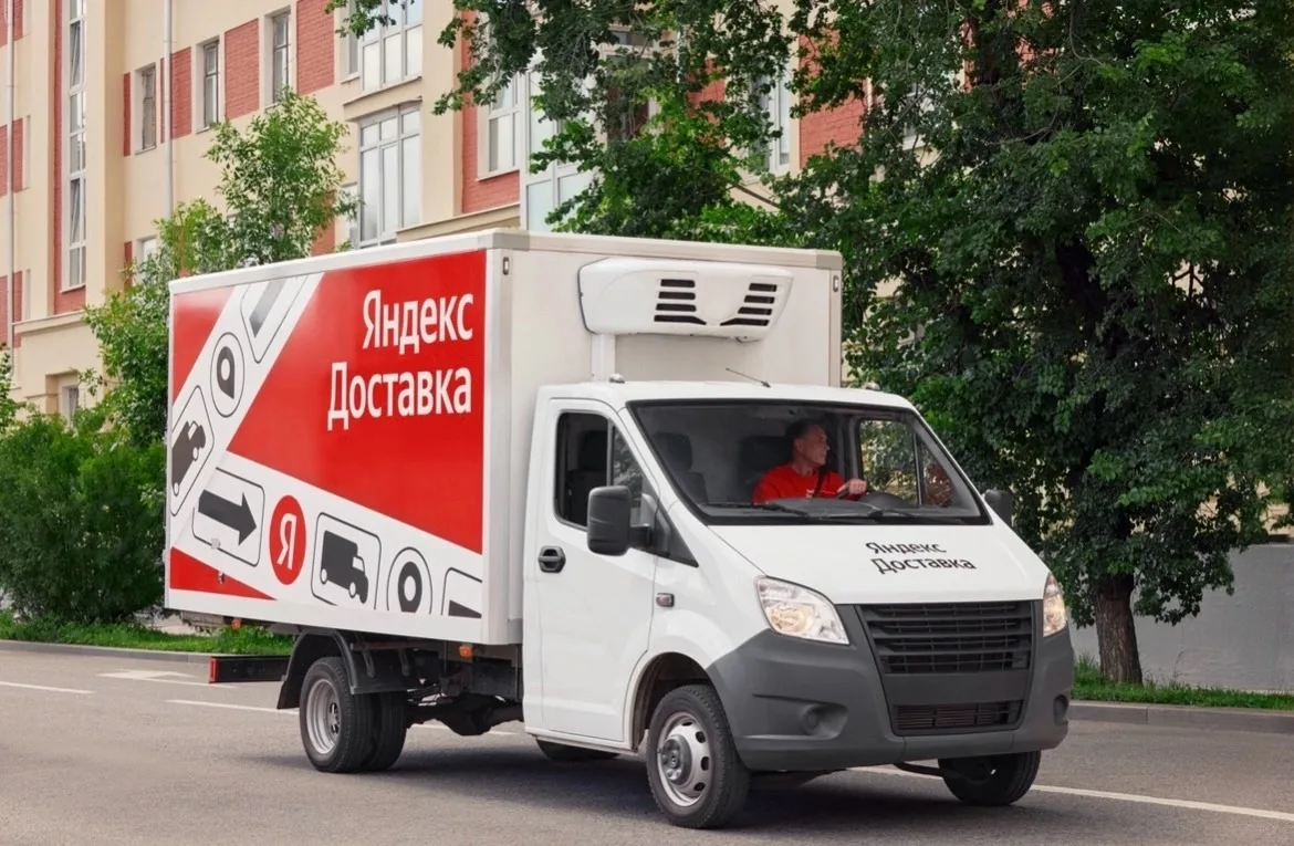 Требуется Водитель-курьер на своем грузовом автомобиле с доходом до 15000₽ за смену🔥🔥🔥