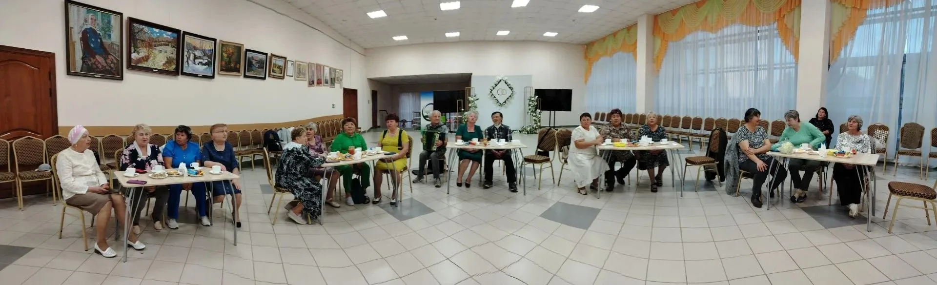 В Районном двореце  культуры прошёл замечательный, по-настоящему душевный вечер отдыха,...