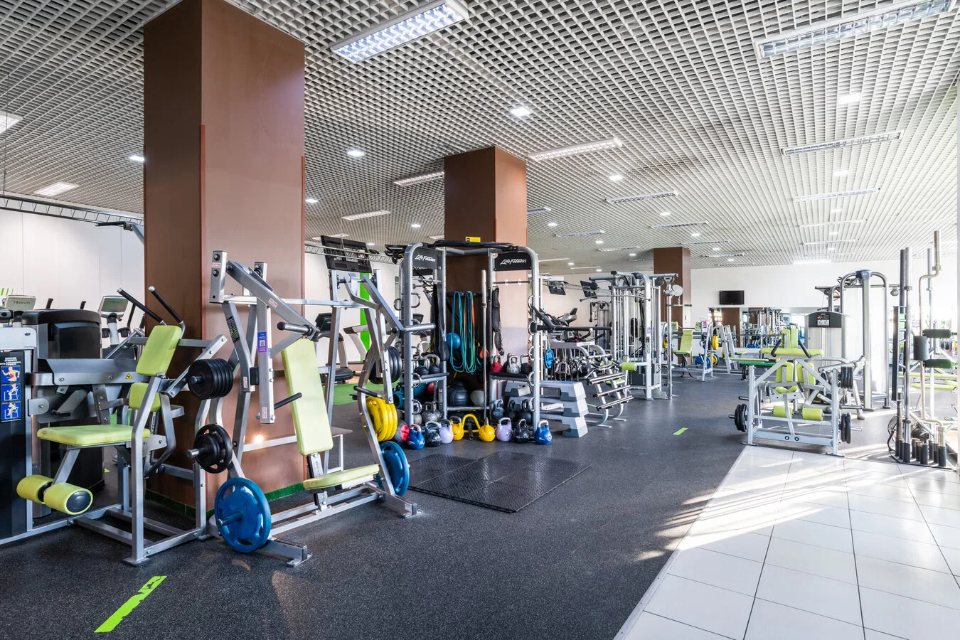 60 дней в подарок в фитнес-клубах XFit!  XFit Сан Сити — фитнес-клуб с бассейном (👍 морская вода), Н