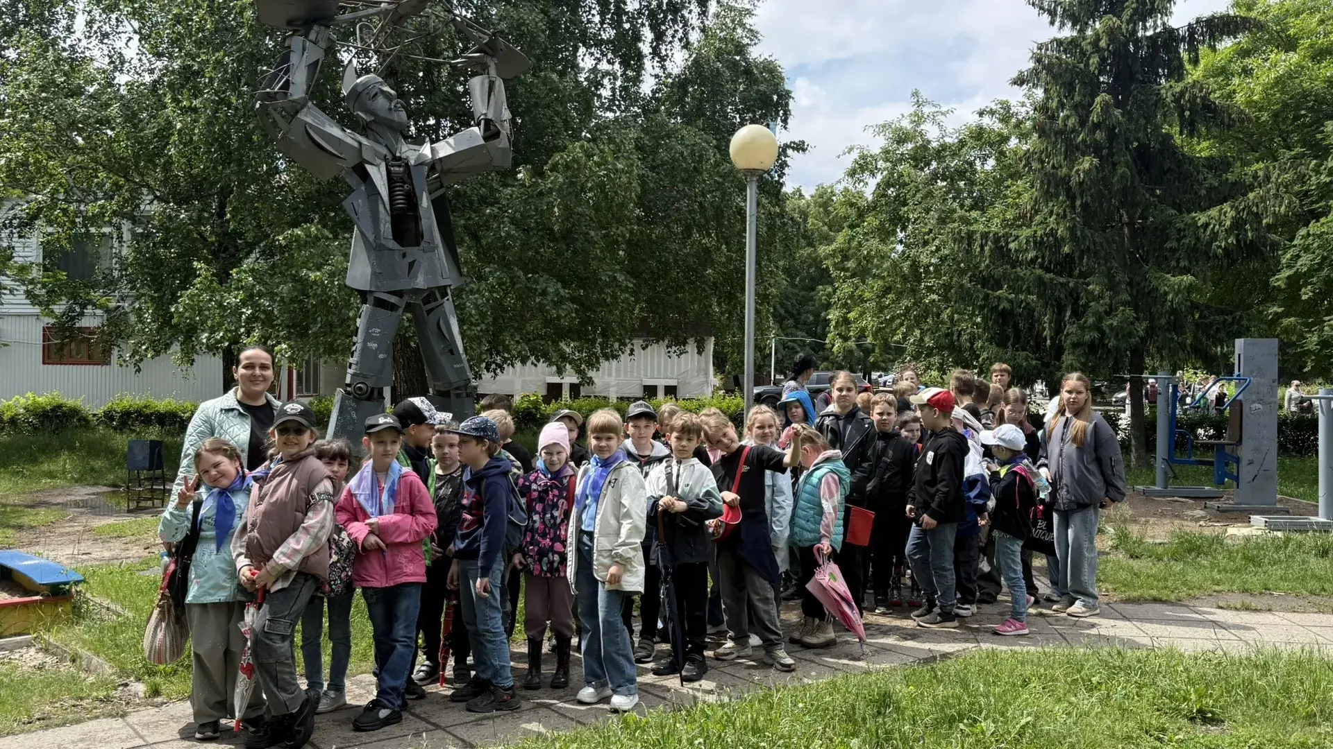 💥Второй день в лагере «Умники и умницы» прошёл интересно, весело и очень дружно! 🌞