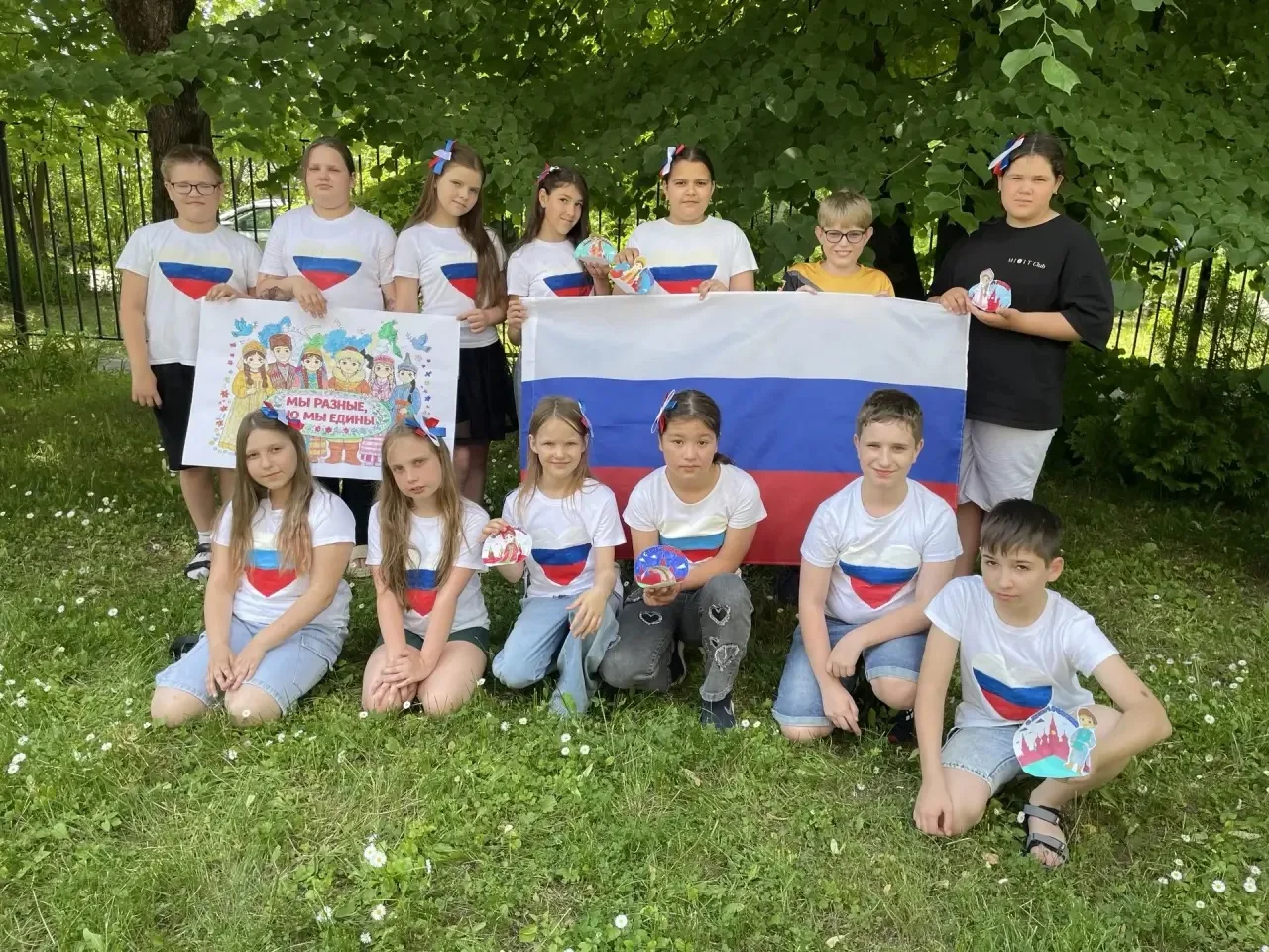 **Праздник патриотизма и творчества: как мы отметили День России в школе!**  🎉🇷🇺

Сегодня в нашей