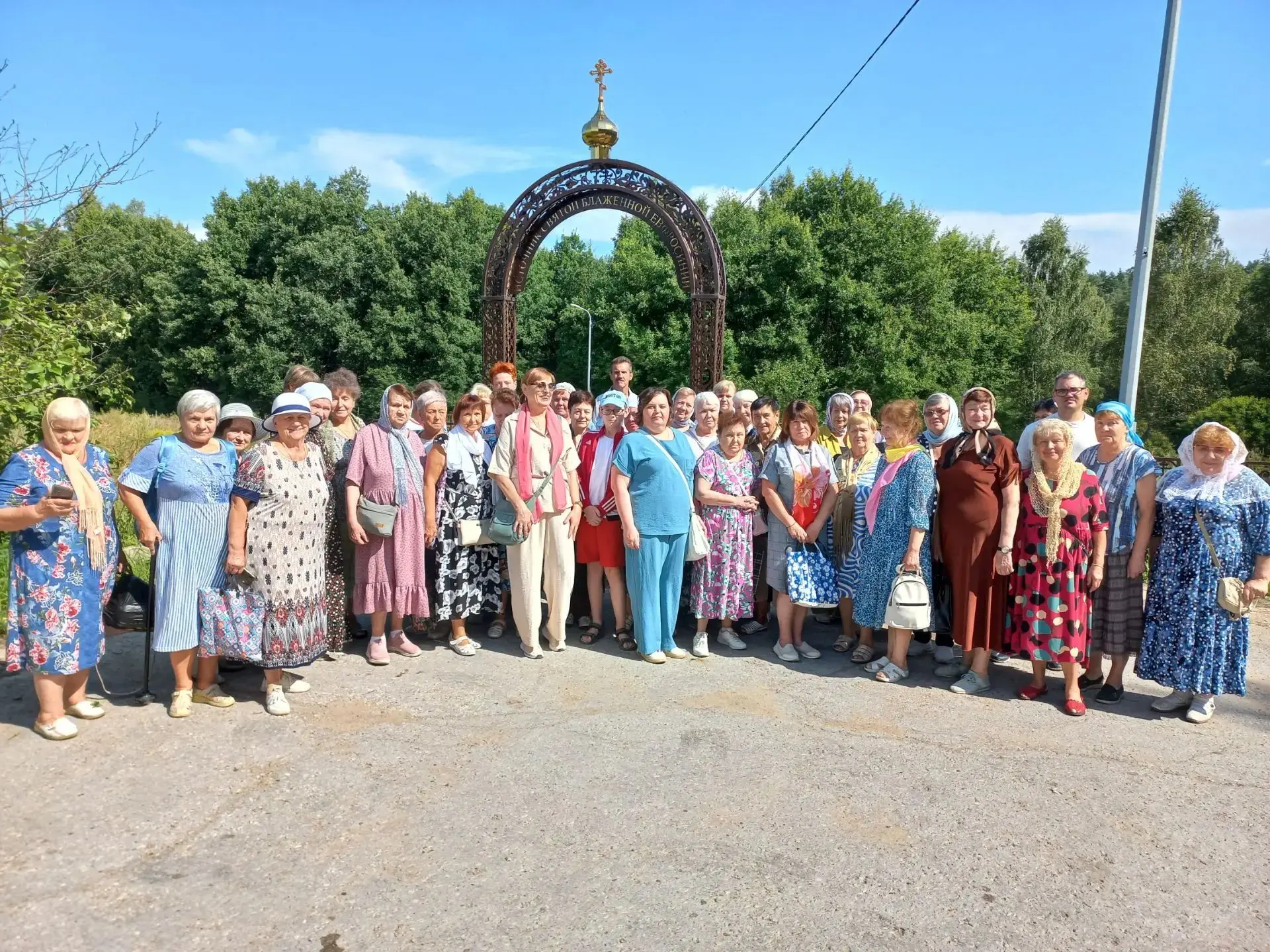Новомосковская РО ТРО ООО ВОИ совершила паломническую поездку в Свято-Казанский женский...