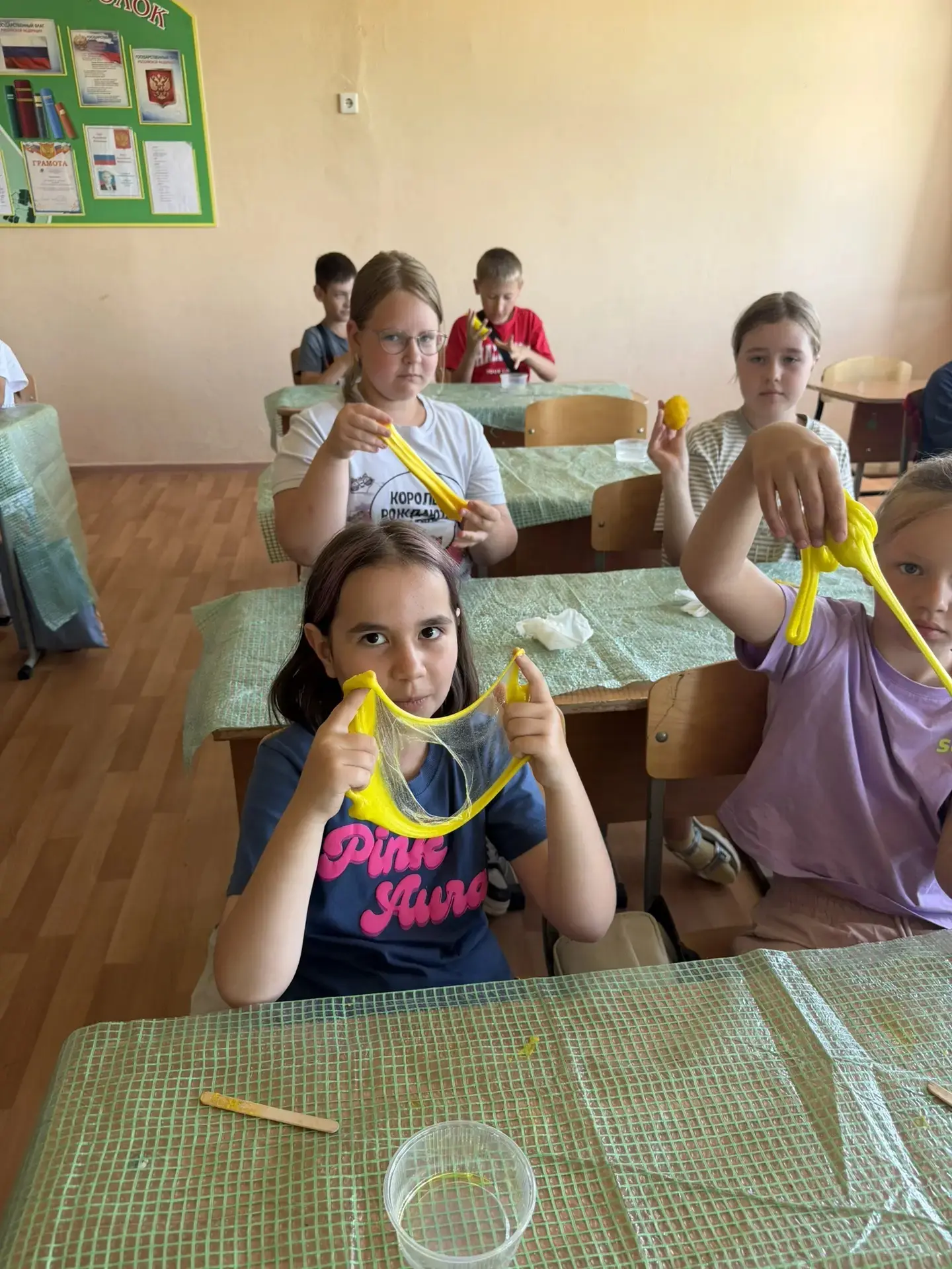 Сегодня в нашем лагере случился настоящий взрыв цвета и текстур! Мы провели один из самых долгожданн