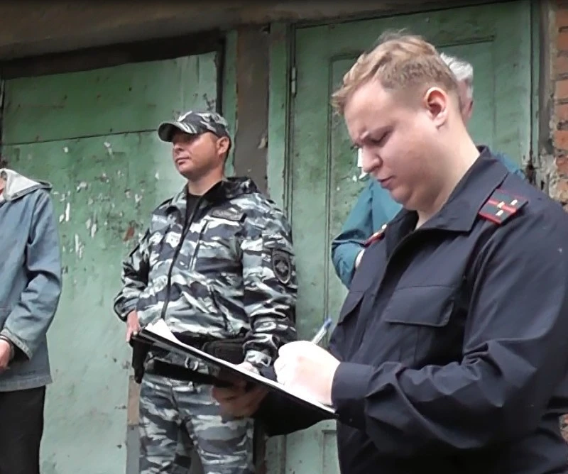 В отношении жителя Инты, обвиняемого в убийстве знакомого, избрана мера пресечения в ви...