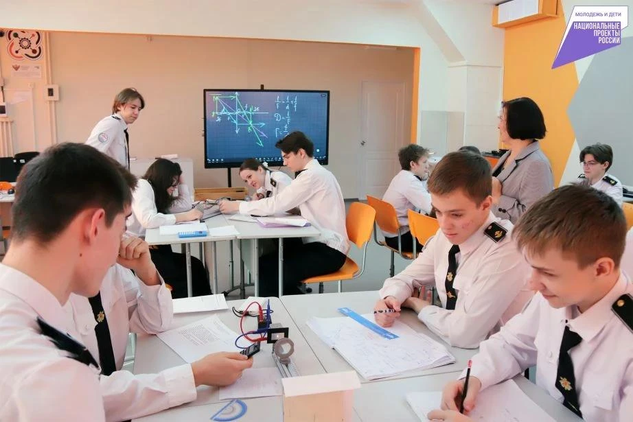 👩🏻‍🏫 На новом оборудовании будут заниматься школьники Хабаровского края на уроках му...