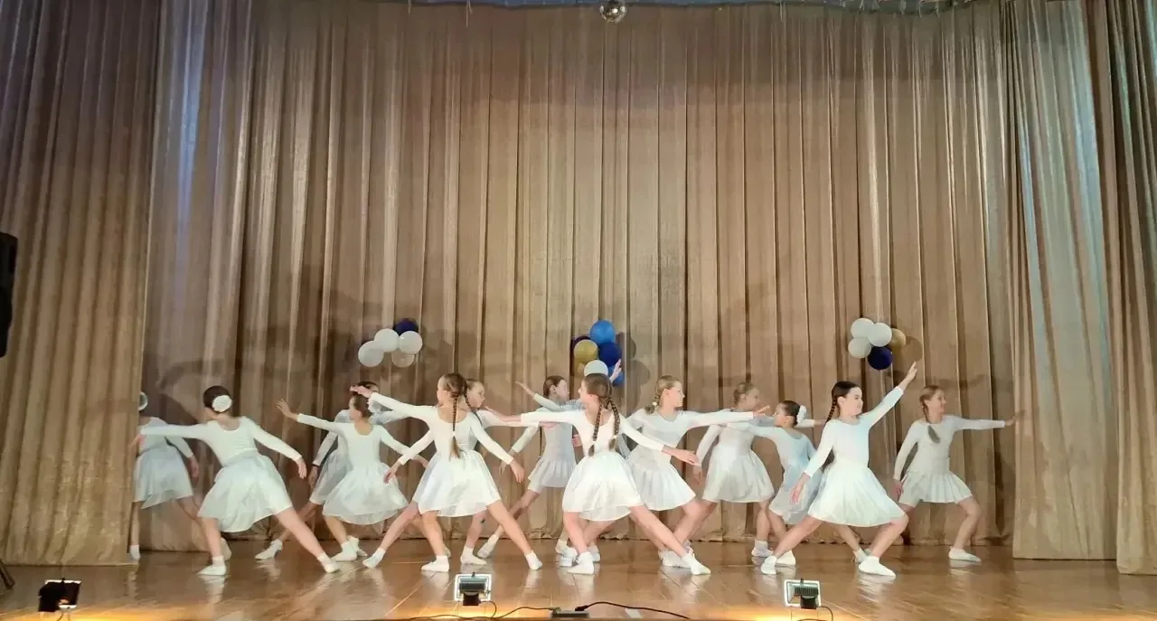 💃 Праздник танца в посёлке Первомайском  В Доме культуры прошёл яркий отчётный концерт танцевального
