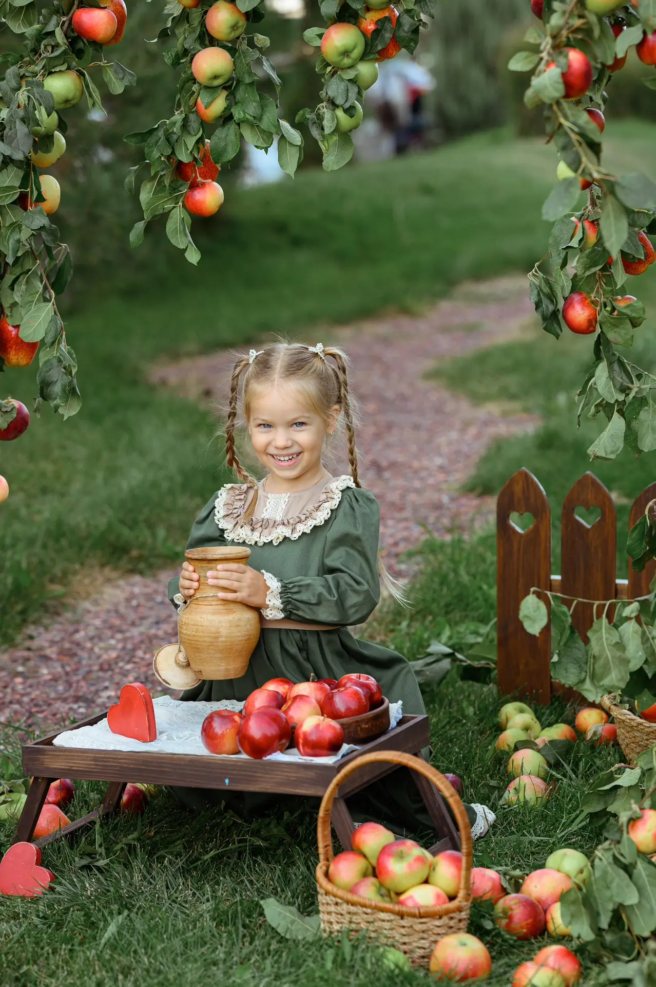 Когда год хотела поснимать в яблоневом саду… 🍎🌿