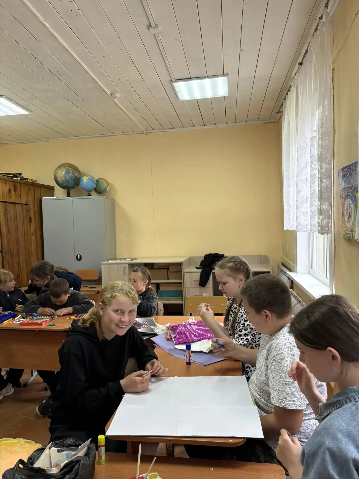 Сегодня в нашей школе распахнул свои двери ЛДП «Радуга». В первый день пребывания в лагере ребята по