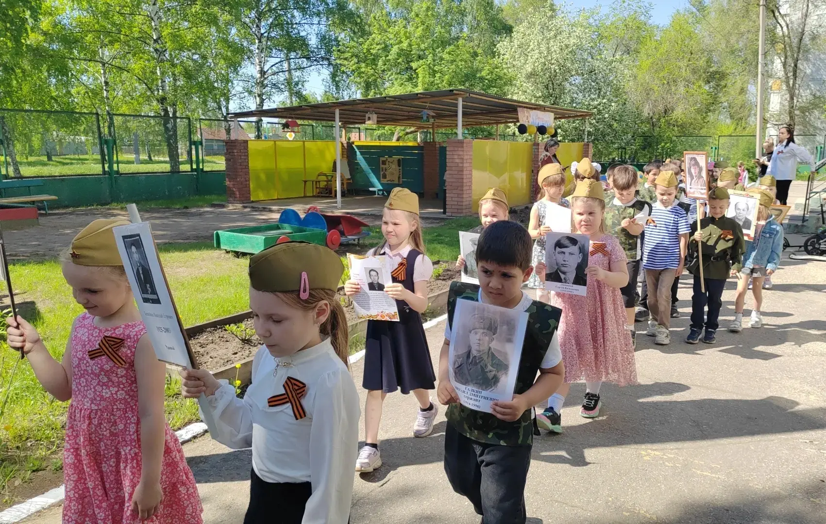 ✨День Победы - это праздник славы! 
Тех, кто постоял за нас в бою,
Кто пожертвовал порою самым главн
