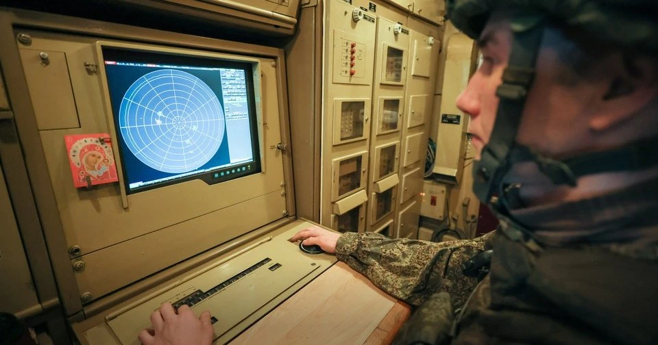 ❗️За ночь с 7 на 8 октября над регионами России сбили 399 украинских БПЛА. Обломки одно...