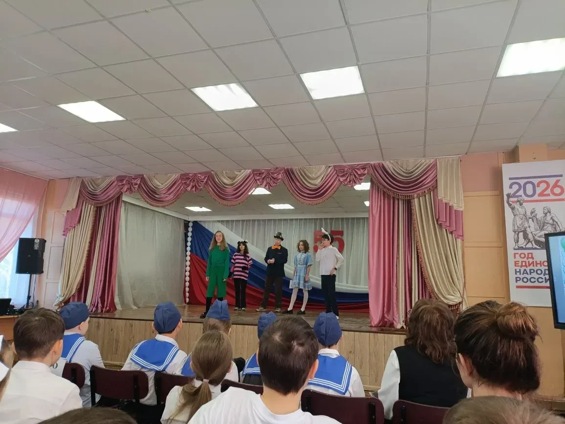 В субботу 21 марта в школе 14 состоялся районный тур "Игры разума", в котором приняли участие ученик